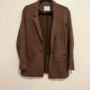 Houndstooth blazer